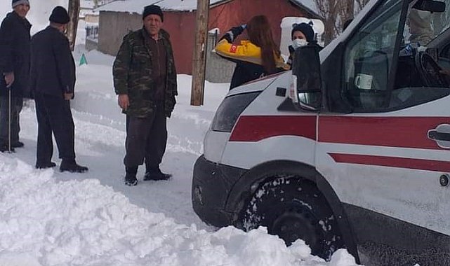 Yolda kalanların imdadına belediye ekipleri yetişti