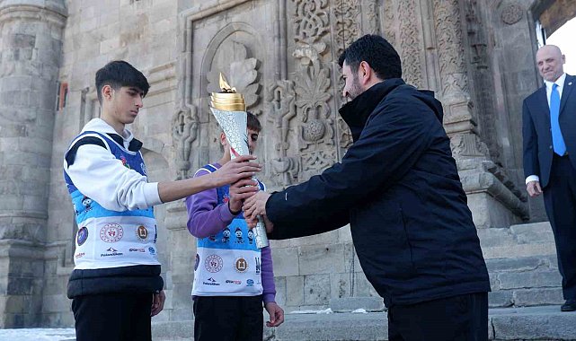 20. Kış Deaflympics Olimpiyat Oyunları meşalesi yakıldı