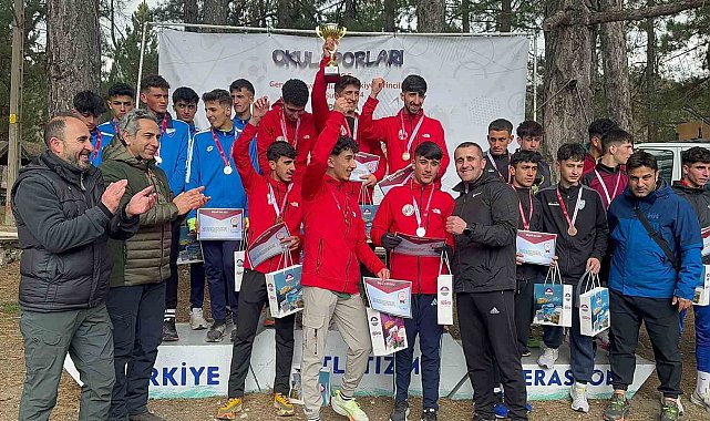 Ağrı Spor Lisesi, Okullar Kros Türkiye Şampiyonu oldu