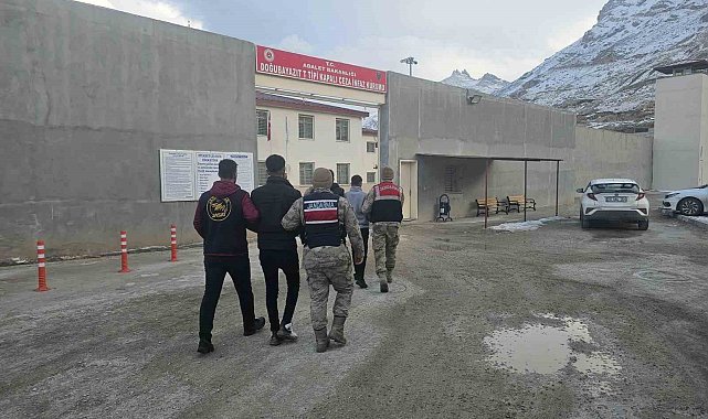 Ağrı'da 3 firari yakalandı