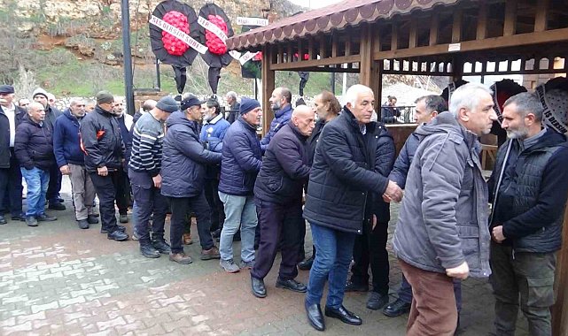 Belediye çalışanının cenazesine yüzlerce kişi katıldı