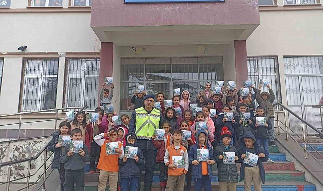 Bingöl'de jandarmadan öğrencilere trafik eğitimi