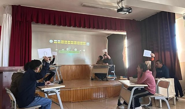 Çıldır'da öğrenciler bilgide yarıştı