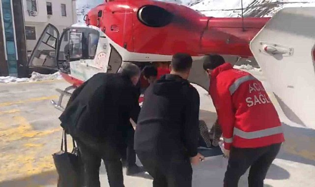 Düşük riski olan hamile kadın, helikopter ambulansla hastaneye kaldırıldı