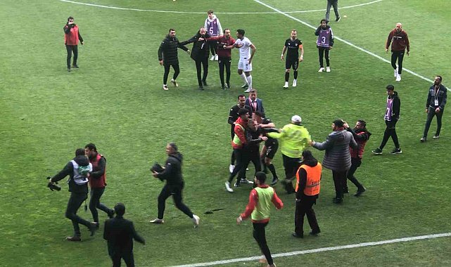 Elazığ'da maç sonrası kavga çıktı