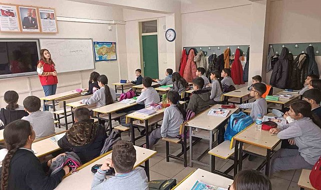 Elazığ'da öğrencilere, Deneyap Teknoloji Atölyesi tanıtıldı