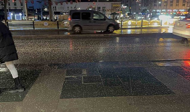 Elazığ'da şiddetli dolu yağışı