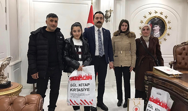 En çok kitap okuyan öğrenciler ödüllendirildi
