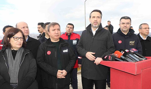 Bakan Bayraktar, İliç&#039;teki olayla ilgili açıklamalarda bulundu