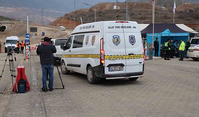 Erzincan İliç'te toprak kaymasının meydana geldiği maden ocağının çevre izin ve lisans belgesi iptal edildi