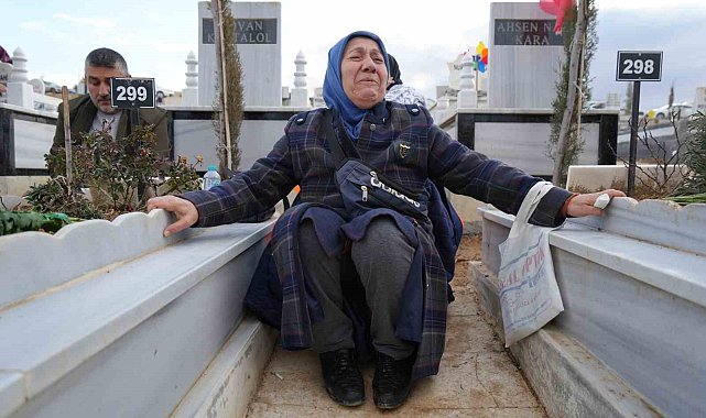 Hakim çiftin mezarları başında yürek yakan feryat: "Kalkın evimize gidelim"