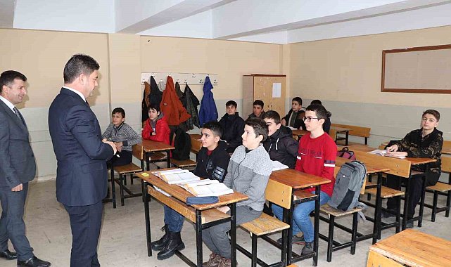 Hakkari'de 66 bin 436 öğrenci ders başı yaptı