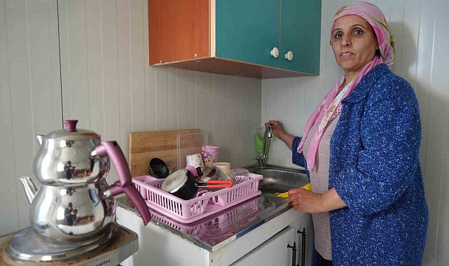 Her gece deprem olacak korkusuyla uyuyor
