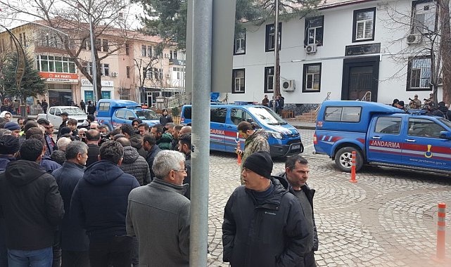 İliç&#039;te maden sahasındaki olaya ilişkin gözaltına alınan 8 şüpheli adliyeye sevk edildi