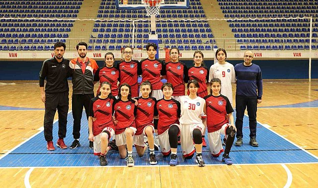 İpekyolu Belediyesi Spor Kulübü bölge şampiyonu oldu