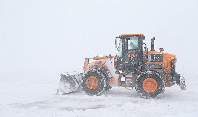 Kars-Ardahan kara yolunda ulaşım sağlanamıyor