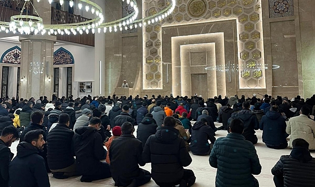 Kars’ta Miraç Kandili dualarla idrak edildi