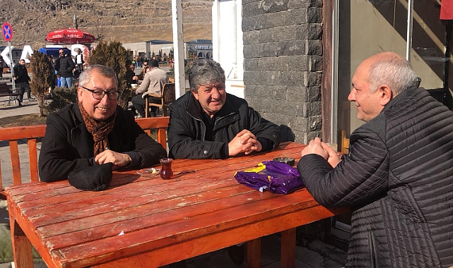 Kars'ta yaz havası yaşanıyor