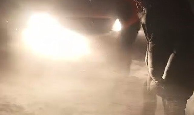 Kars'ta donmak üzere olan 3 kişi kurtarıldı