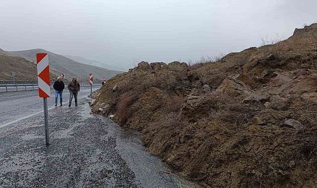 Muş-Erzurum karayolunda heyelan meydana geldi