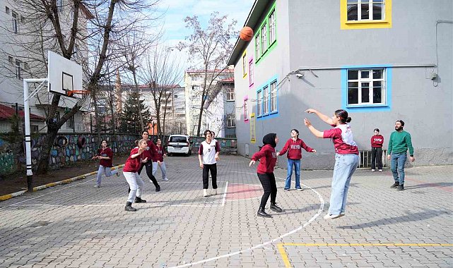 Muşlu altın kızlar bölge şampiyonu oldu