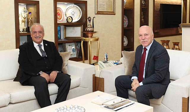 Rektör Çomaklı, Başkan Sekmen'in konuğu oldu