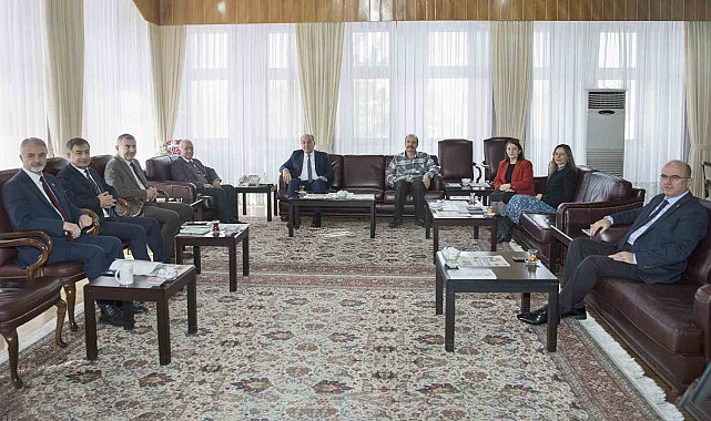 Rektör Çomaklı, Prof. Dr. Peker'i ağırladı