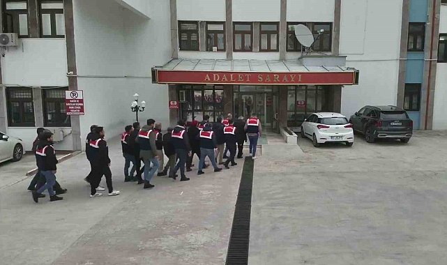 Tunceli merkezli 3 ilde PKKKCK operasyonu: 14 gözaltı