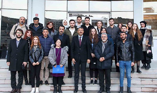 Vali Ali Çelik, üniversite öğrencileri ile bir araya geldi