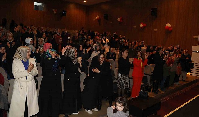 Van'da 'Aile İçi İletişimde Kadının Rolü' söyleşisi düzenledi