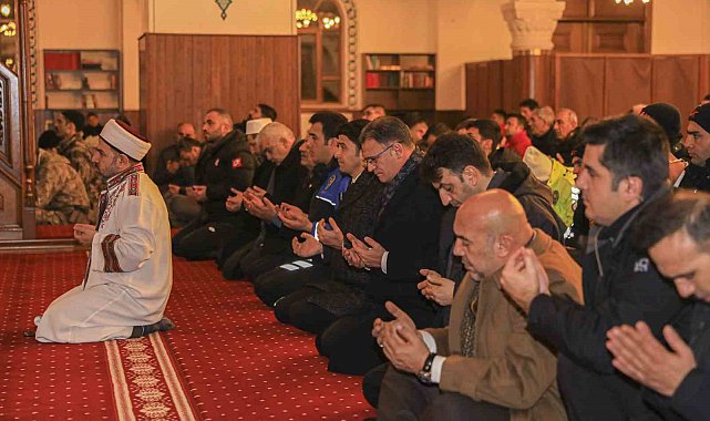Van'da 6 Şubat depremi için anma programı düzenlendi