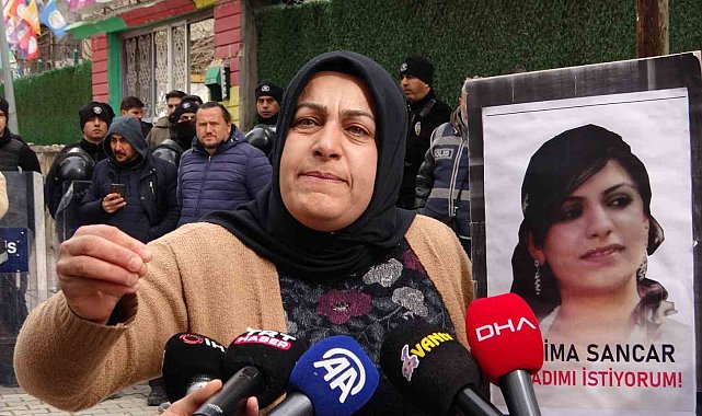 Vanlı anne: "Ben evladım için buradayım, siyaset için değil"