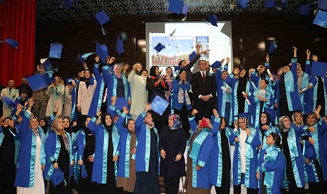 Vanlı annelerin kep atma sevinci