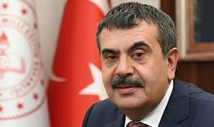1 Nisan'da okullar tatil