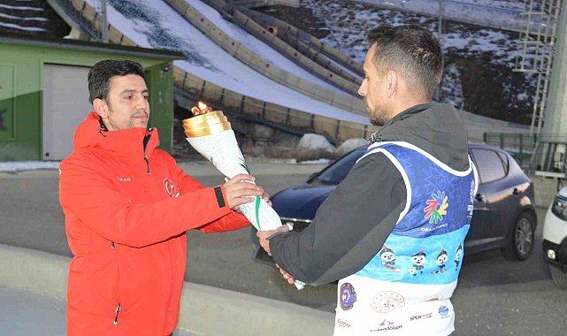2023 Kış Deaflympics'in meşale ateşi Palandöken'de yandı