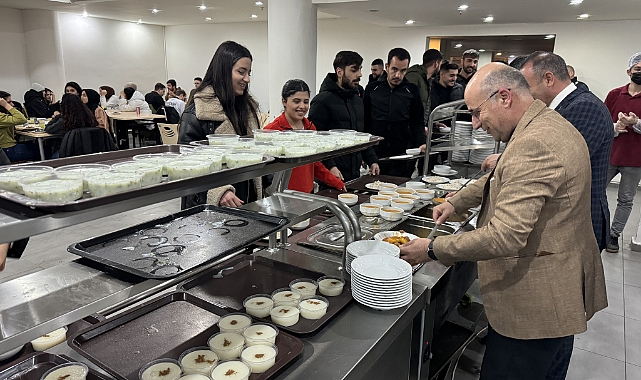 Ağrı'daki üniversite öğrencilerine ücretsiz iftar veriliyor