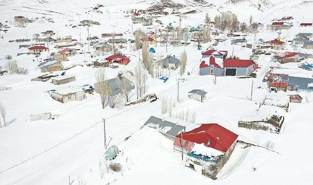 Ağrı'nın kırsal köylerinde baharda "kara kış" yaşanıyor