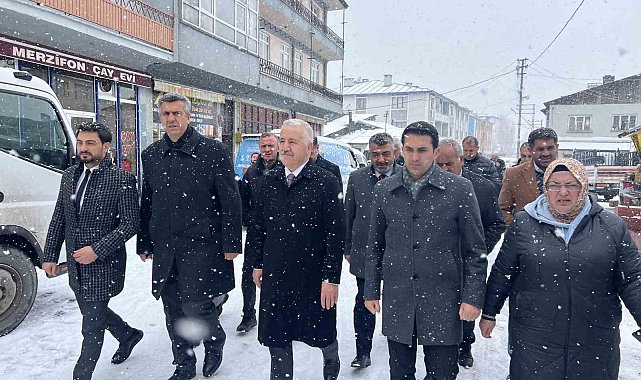 Arslan, Sarıkamış'ta esnaf ve vatandaşlarla buluştu