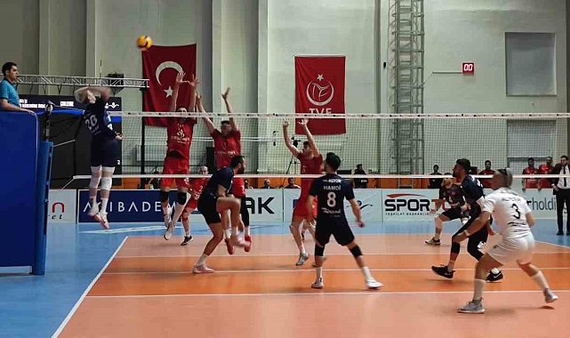 AXA Sigorta Efeler Ligi: TÜRŞAD: 3 - Ziraat Bankası: 0