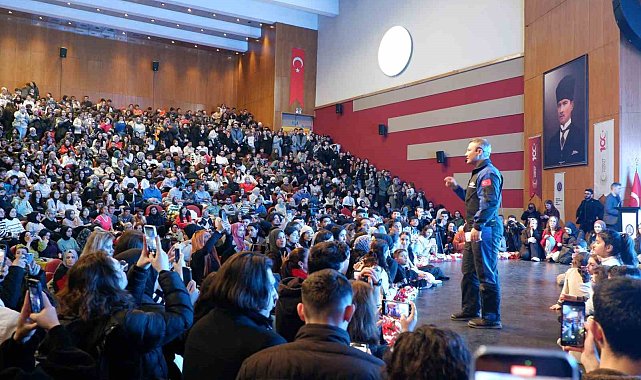 Bakan Kacır: "Gençler Milli Teknoloji hamlemizin sahipleri"