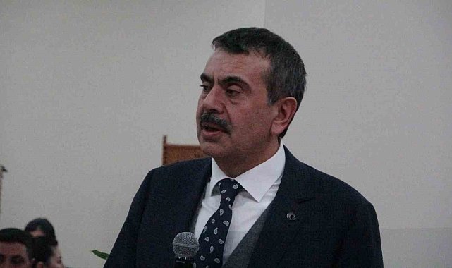 Bakan Tekin: "Biz 1 milyon 100 bin kişilik bir orduyuz, bu ordu aynı hedefe odaklanırsa başarmama ihtimali yok"