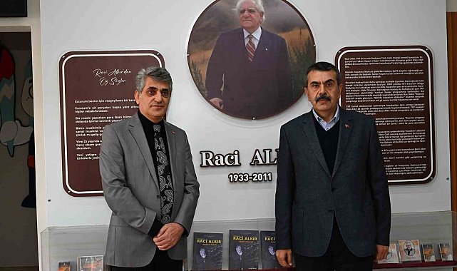 Bakan Tekin; "Raci Alkır Erzurum için bir değerdir"