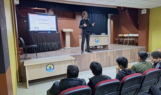 Bingöl'de lise öğrencilerine siber suçlarla mücadele eğitimi verildi