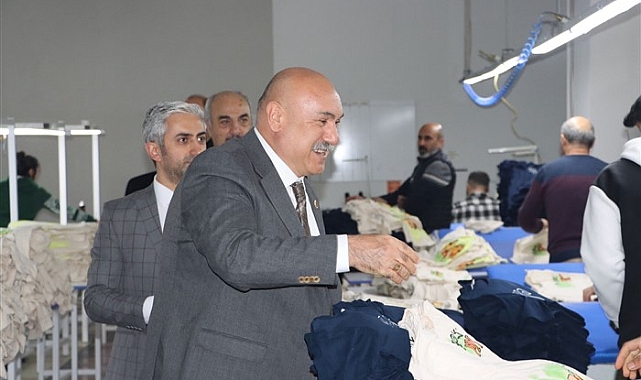 CHP Kars heyeti kurum ve esnaf ziyaretlerini sürdürüyor
