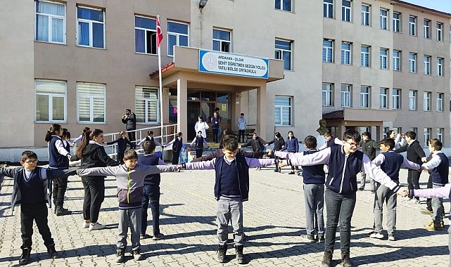 Çıldır'da deprem tatbikatı gerçekleştirildi