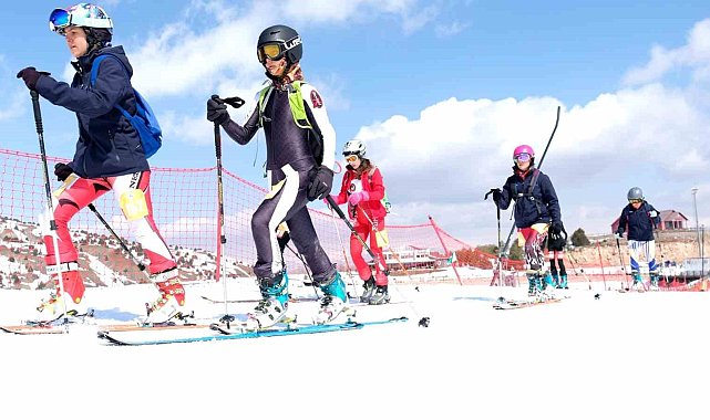 Dağ Kayağı Gençler ve Büyükler Türkiye Şampiyonası Erzincan'da düzenlenecek