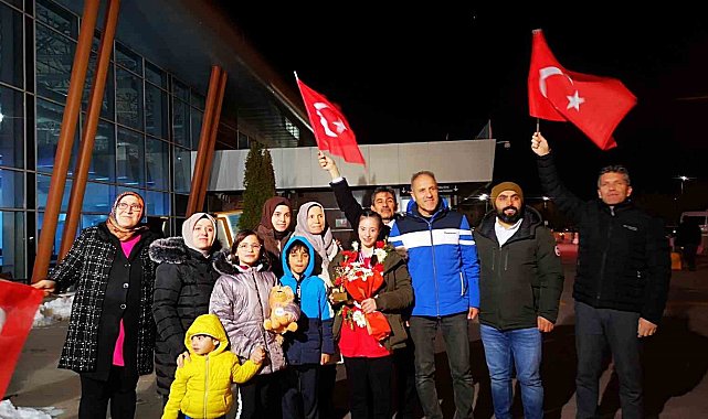 Dünya ikincisi özel sporcuya coşkulu karşılama