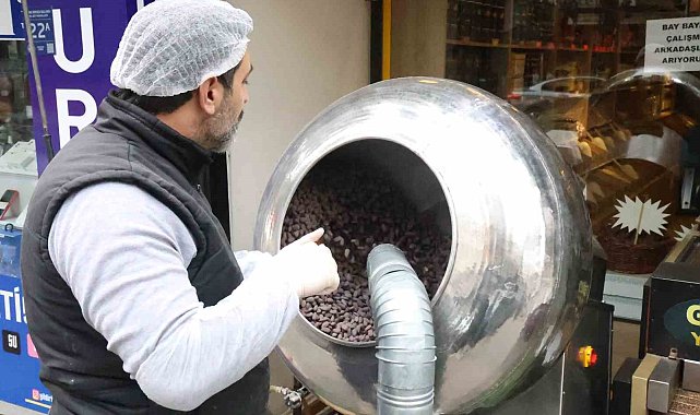 Elazığ'da bademin badem şekerine yolculuğu başladı