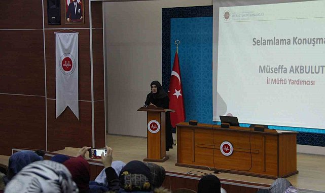 Erzurum Müftülüğünden gençlik hizmetleri eğitimi