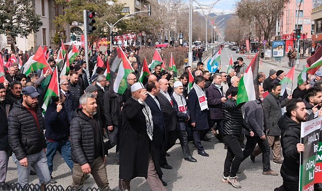 Filistin'e destek amaçlı yürüyüş düzenlendi